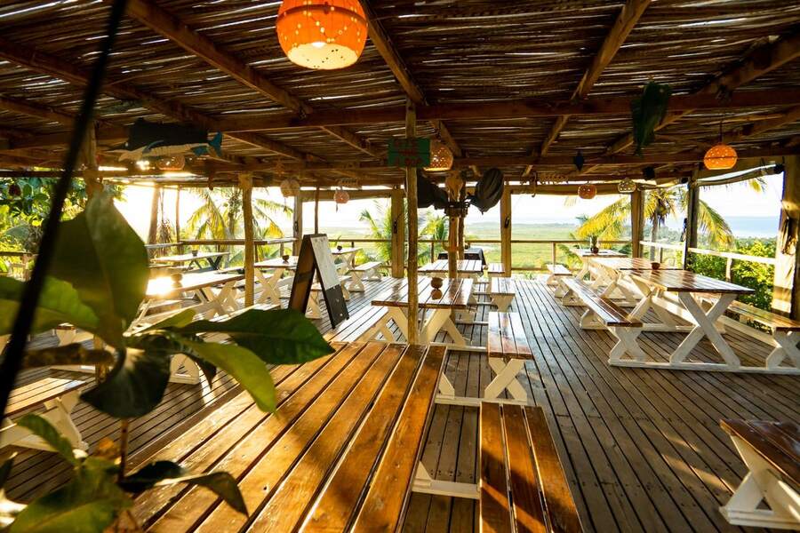 Restaurant deck