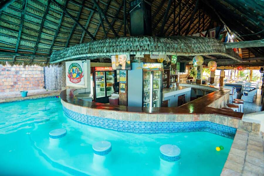Pool with swim-up bar